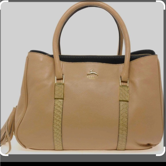 NWOT Aubrey London Forsythe lambskin satchel with detachable crossbody strap - Picture 1 of 14